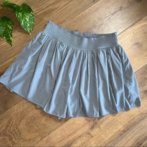 Athleta Sneaky Short Skort gray small